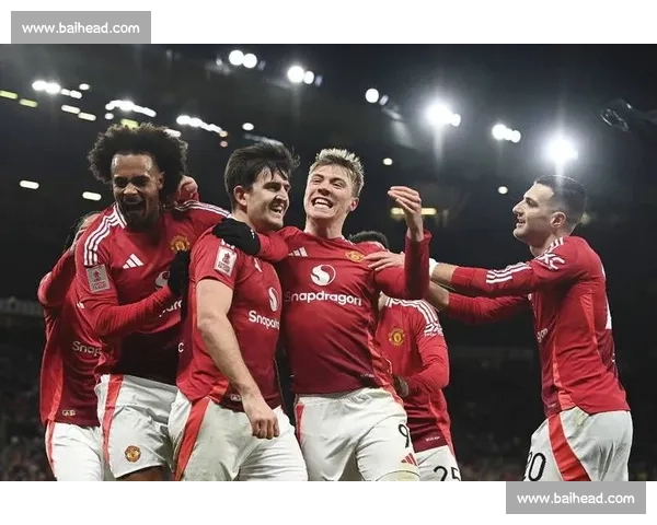 谢菲联 600 万英镑求购热刺新星菲利普斯 英冠劲旅瞄准潜力中卫